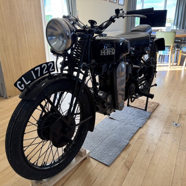 Motor cycle a Motor cycle a